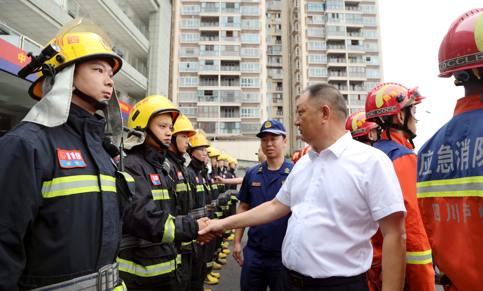 合江縣領導走訪慰問消防救援大隊隊員,、人武部官兵 第 1 張